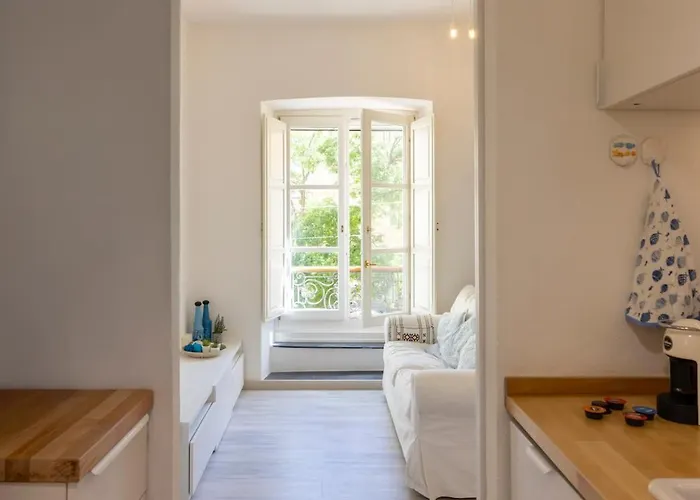 アパート Center *