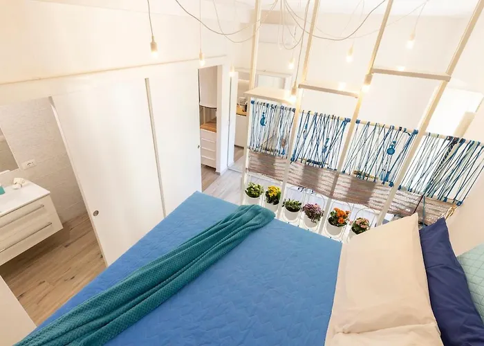 Center * カリアリ